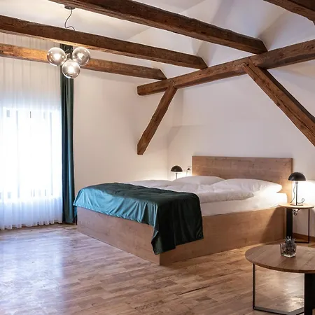 מלון Gostisce Pod Kostanji