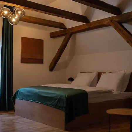 Gostisce Pod Kostanji فندق دوبرنا