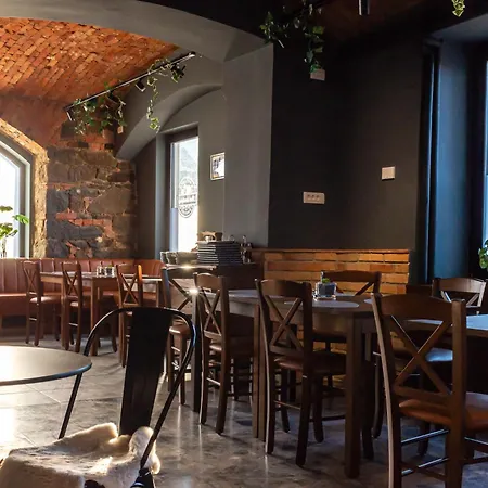 Gostisce Pod Kostanji *